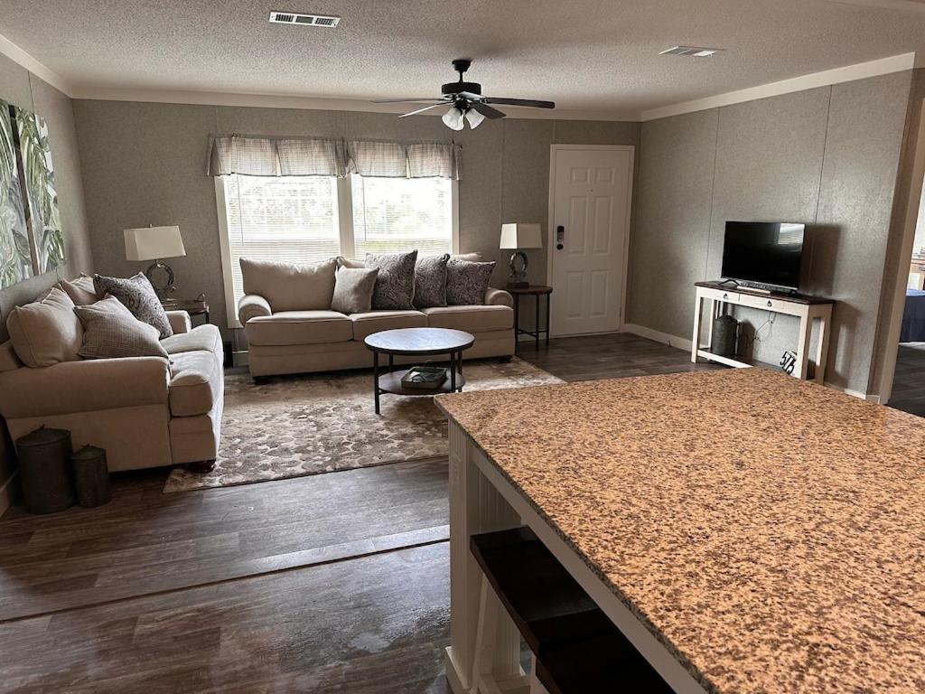 Sweet Retreat In The Springs Not Waterfront * Homosassa