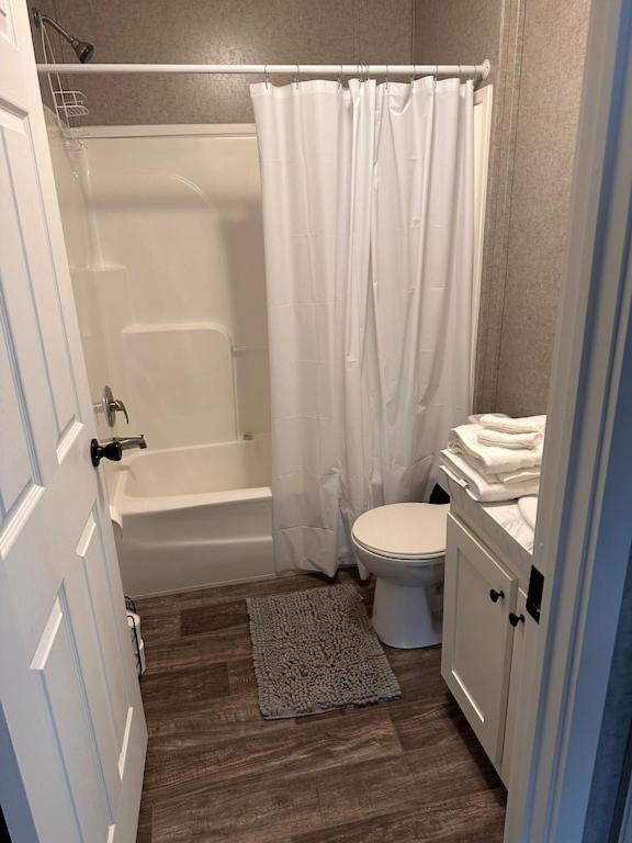 Holiday home Sweet Retreat In The Springs Not Waterfront