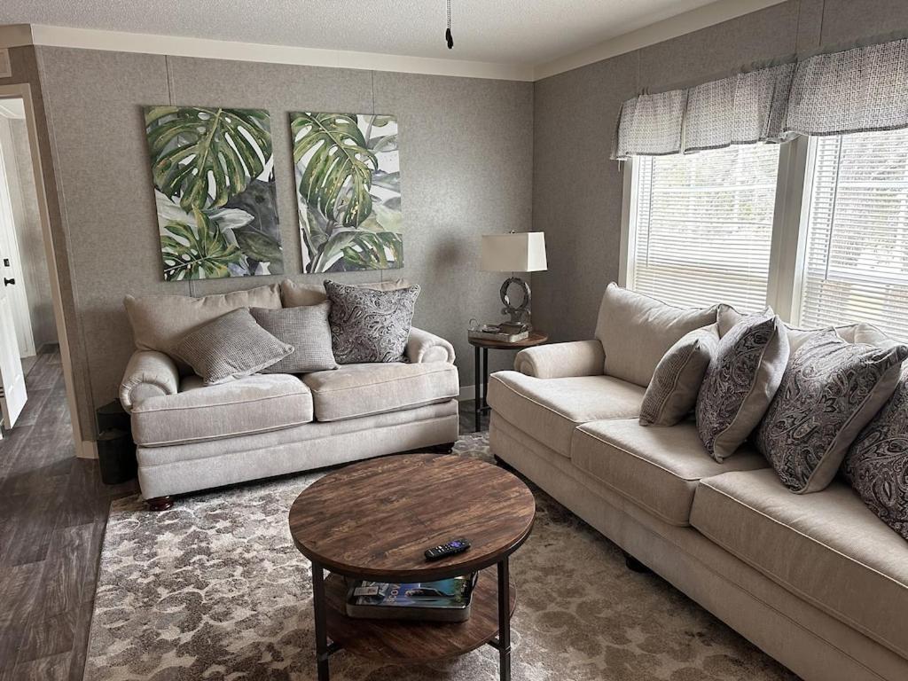 Sweet Retreat In The Springs Not Waterfront
